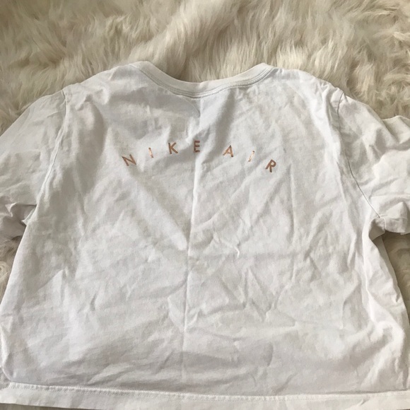 White Nike crop top - Picture 2 of 2